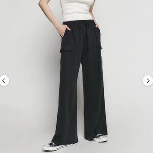 REFORMATION Ethan Twill Cargo Pant in Black